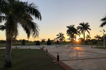 هتل Carlos Franco Country Golf Club