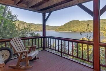 بيت ريفى Staynantahala Smoky Mountain Cabins