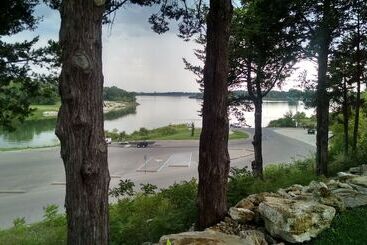 بيت ريفى Acorns Resort