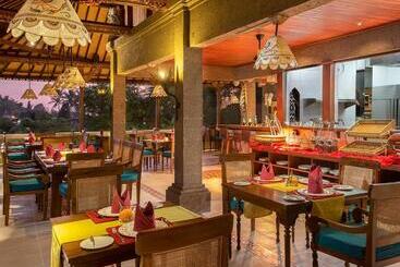 هتل Dwaraka The Royal Villas