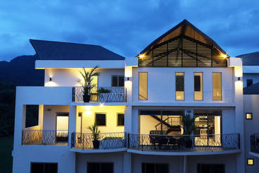 هتل Sky Penthouses 3br 3,5 Bth  6br 5,5bth At Oceano