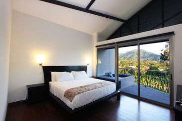 هتل Sky Penthouses 3br 3,5 Bth  6br 5,5bth At Oceano