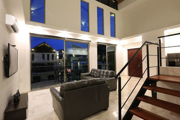 هتل Sky Penthouses 3br 3,5 Bth  6br 5,5bth At Oceano