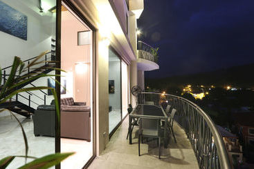 هتل Sky Penthouses 3br 3,5 Bth  6br 5,5bth At Oceano