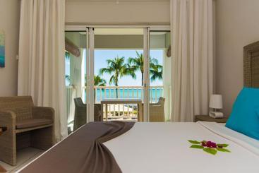 هتل Mon Choisy Beach R