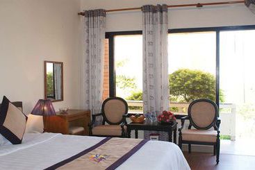 Làng Cò Resort