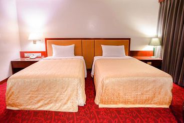 Mou Hotel Luchuan