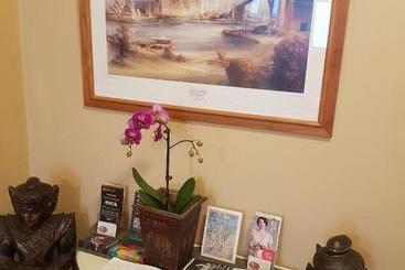 تختخواب و صبحانه Verona Guest House