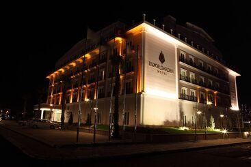 בית מלון כפרי Luxor Garden