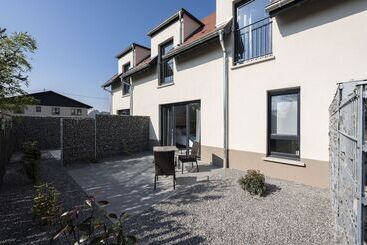 تختخواب و صبحانه Il Nido