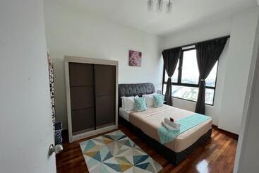 هتل D Gunduls Homestay Family Suite 2r 2b By Dgh I City