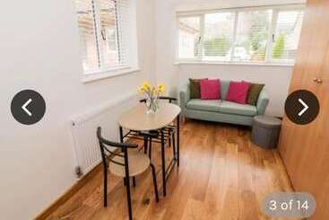 إقامة The Lodge At Bredon S Norton