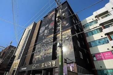 Мотель Changwon Myeongseodong Dosi Yeohaeng