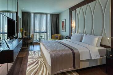 Hotel Elite World Grand Istanbul Basin Ekspres