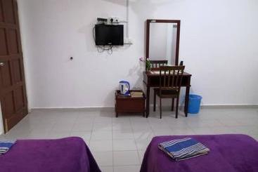 مُتل Huda Inn