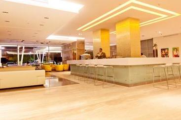 Biotel Suites