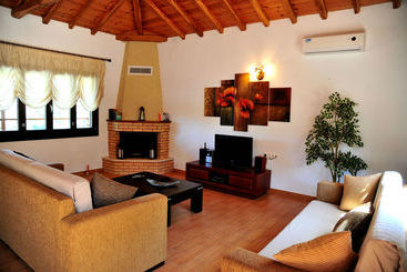 Four Seasons Villas