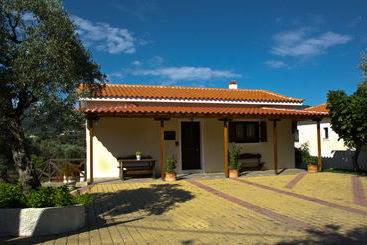 Four Seasons Villas