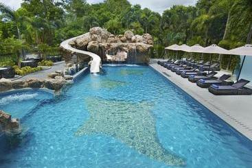 Hotel The Legend Residences Pattaya Accordance