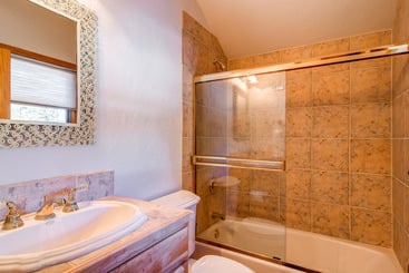 هتل Highlands Ridge Retreat By Pinnacle Lodging