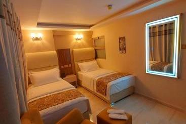 هتل Jordan Seasons