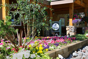 هتل Swan Mountain Resort