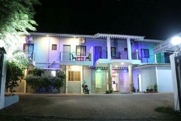 Param Hotel And Restaurant