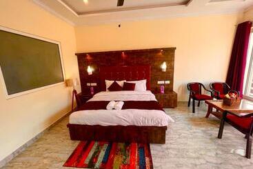 酒店 Sitara Resort, Scenic Mountain View Rooms With Balcony & Terrace
