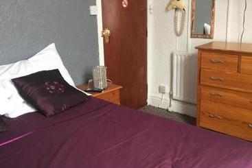 هتل White Lodge Inn
