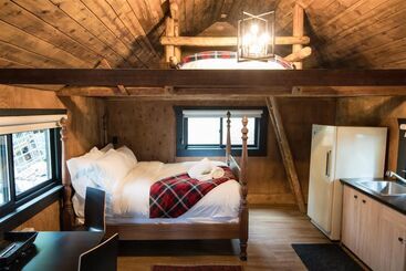 渡假胜地  Chute Lake Lodge