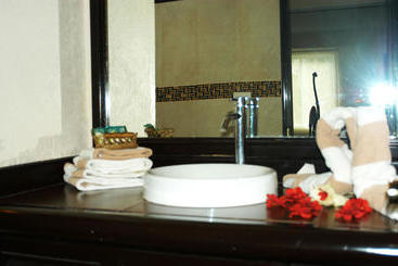 هتل Chapul Inn