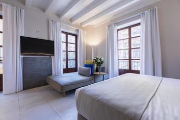 Myr  Plaza Mercado & Spa