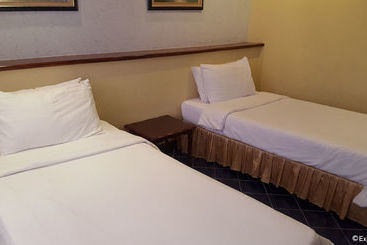 هتل Dumaguete Royal Suite Inn