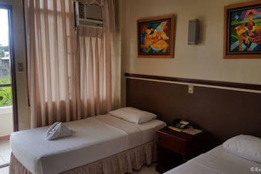 هتل Dumaguete Royal Suite Inn