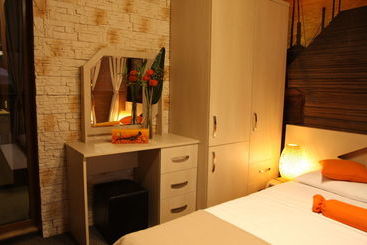 پانسیون Rixo`s Guesthouse
