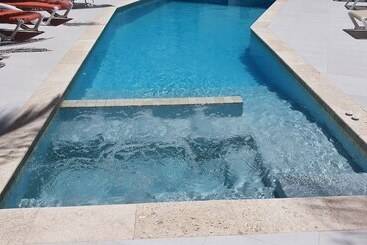 Bubali Villa & Apartments