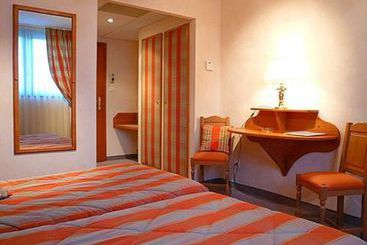 هتل Hôtel Le Riquewihr