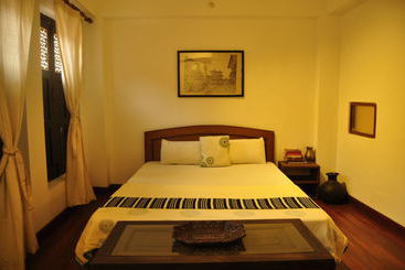 پانسیون Peacock Guest House