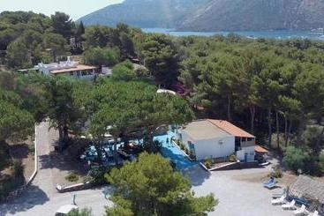 Holiday Eolie Village