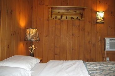 مُتل Golden Sands Resort Lake George