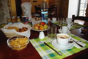 تختخواب و صبحانه Locanda Il Cappero