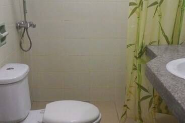 מלון דירות Joyce Apartelle San Juan