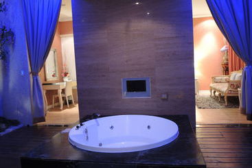 Love Boutique Motel