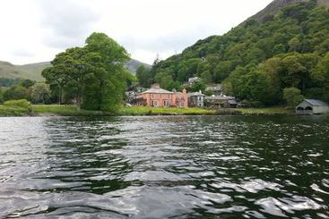 پانسیون Glenridding House
