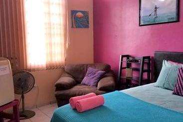 تختخواب و صبحانه Wssm Surf House