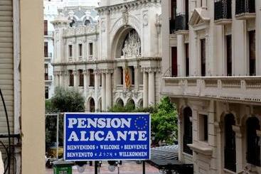 هتل Pensión Alicante By Moontels