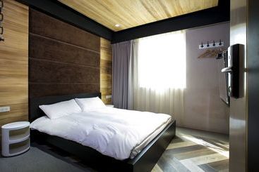 Fengjia Footpace  Hostel