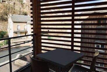 アパートメント Coin D Aubrac Hôtel Restaurant Spa De Luxe