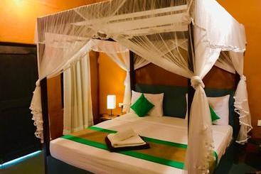 هتل Cabanas By Cloudz Sigiriya