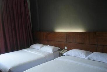 هتل Langgura Baron Resort